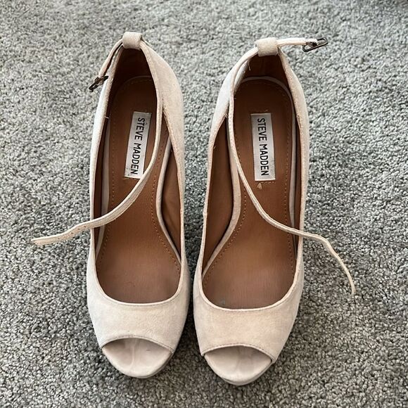 Steve Madden Platform Heels - Picture 2 of 8